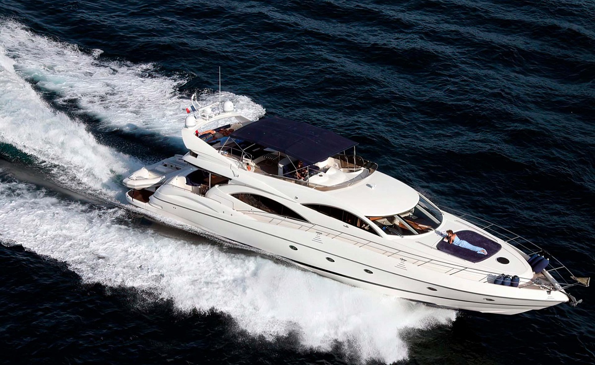 Аренда моторной яхты Sunseeker 75 Vogue of Monaco на Мальдивах
